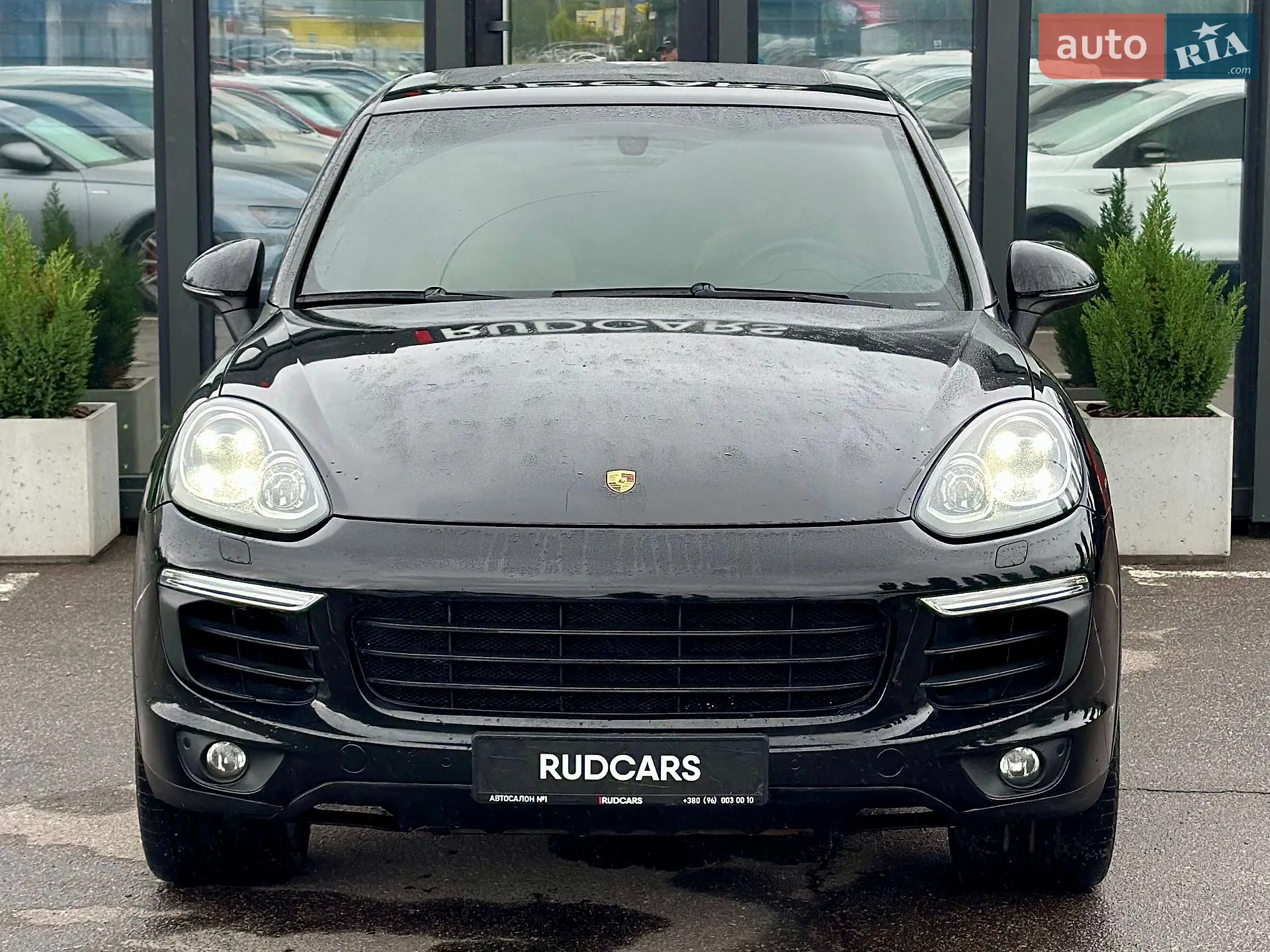 2017 Porsche Cayenne - мініатюра 2