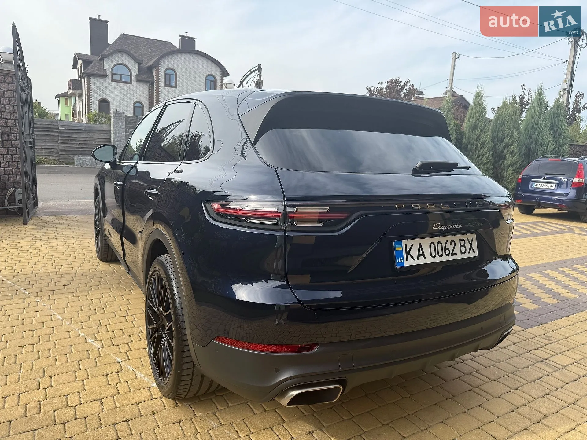 2020 Porsche Cayenne - мініатюра 3