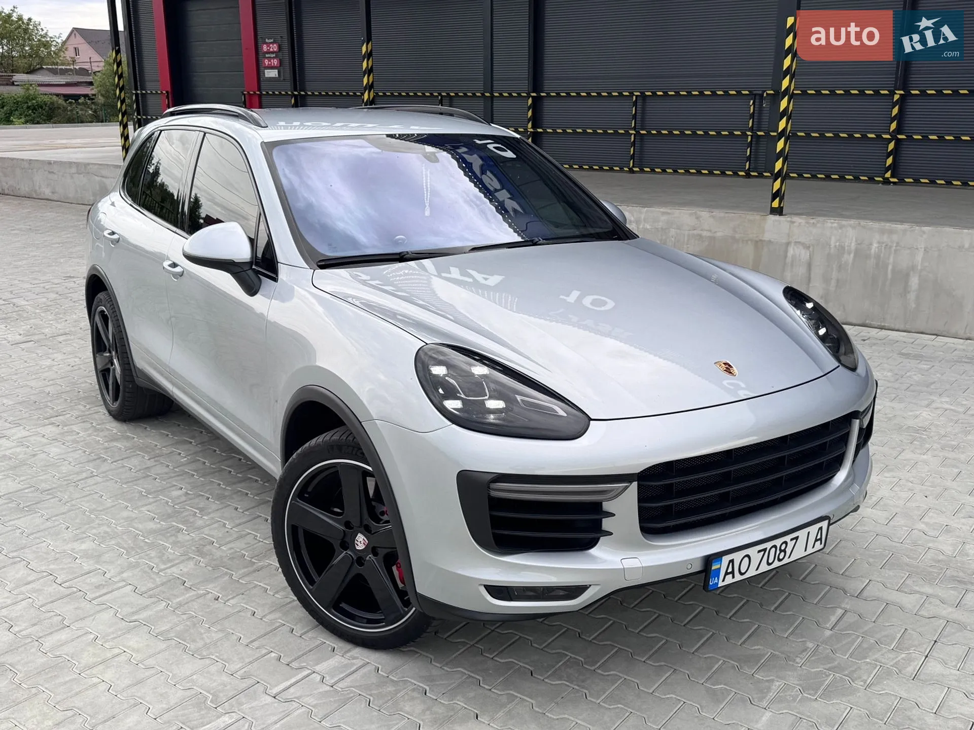 2015 Porsche Cayenne - мініатюра 7