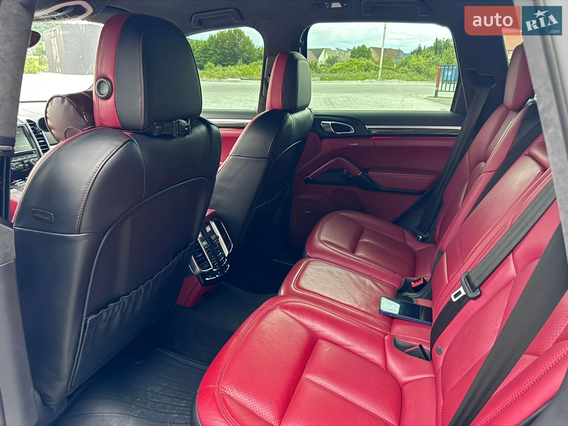 2015 Porsche Cayenne - мініатюра 33