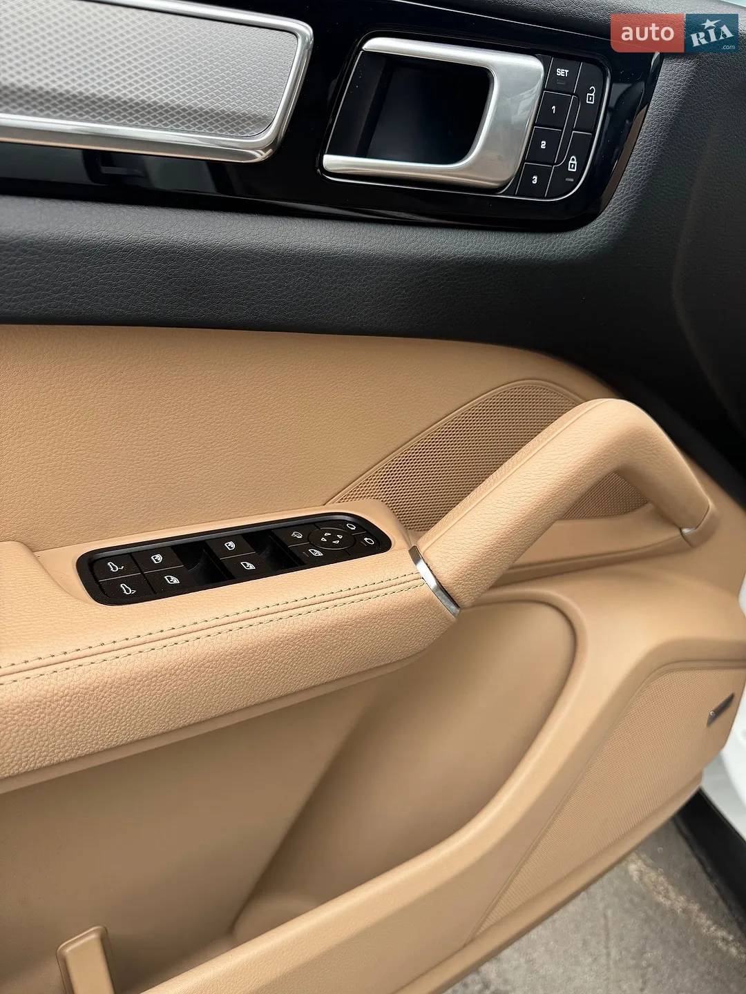 2022 Porsche Cayenne - мініатюра 22