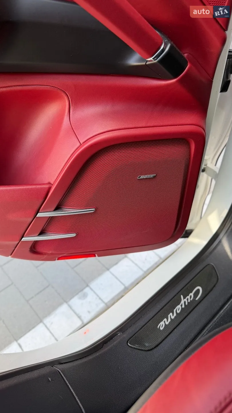 2013 Porsche Cayenne - мініатюра 27