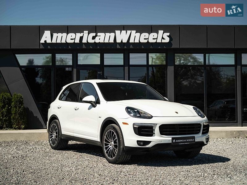 Внедорожник / Кроссовер Porsche Cayenne 2014 в Черновцах