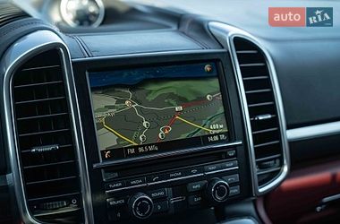 Внедорожник / Кроссовер Porsche Cayenne 2014 в Черновцах