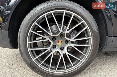 Внедорожник / Кроссовер Porsche Cayenne 2018 в Днепре