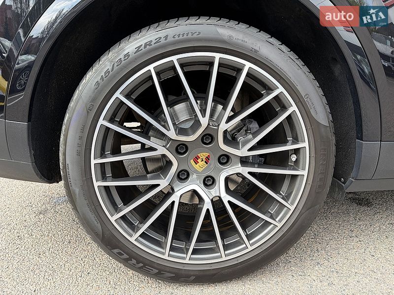 Внедорожник / Кроссовер Porsche Cayenne 2018 в Днепре