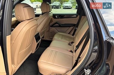 Внедорожник / Кроссовер Porsche Cayenne 2018 в Днепре