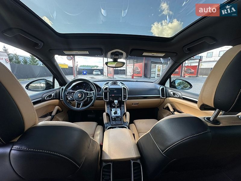 Внедорожник / Кроссовер Porsche Cayenne 2017 в Львове