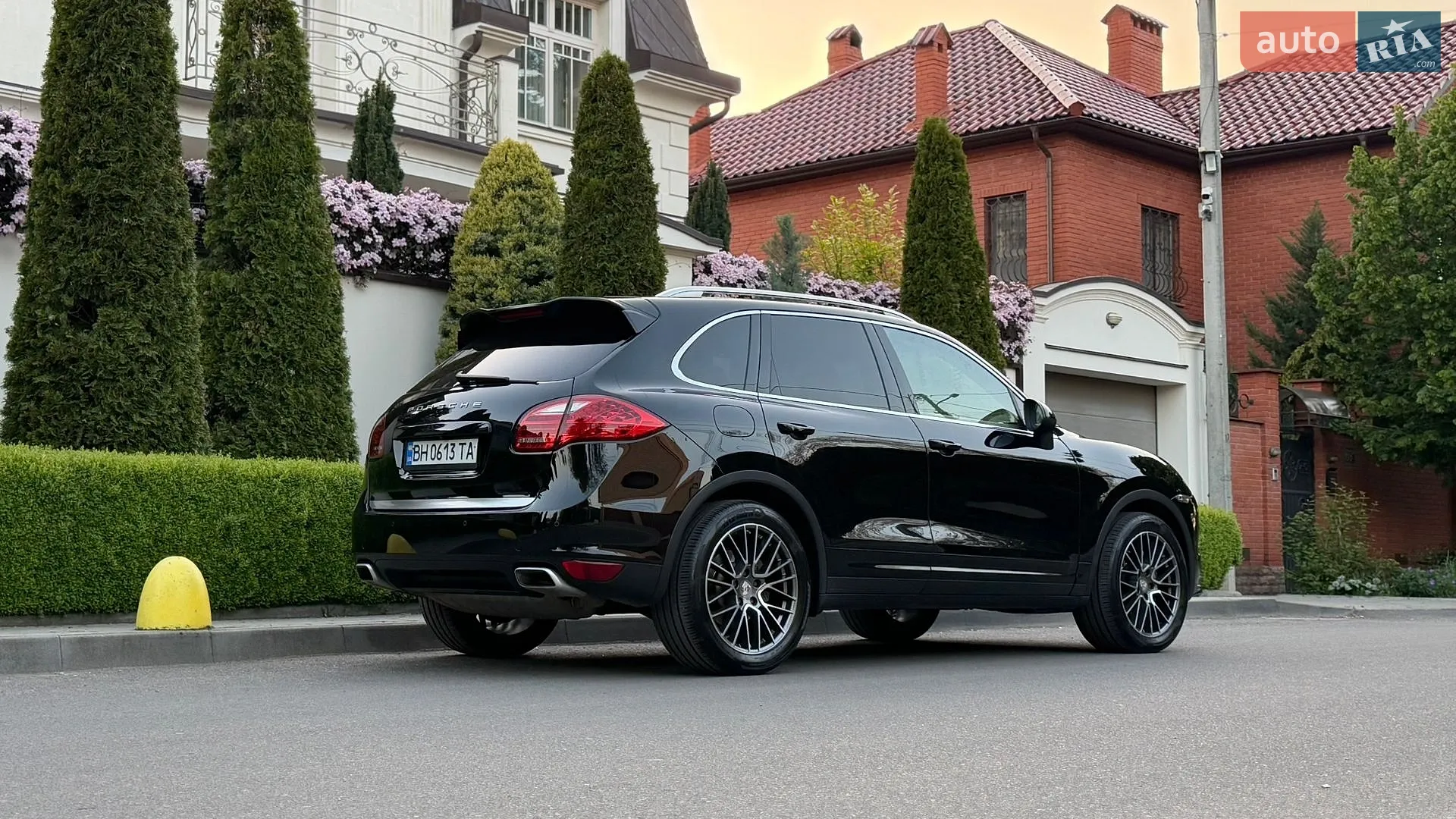 2011 Porsche Cayenne - мініатюра 21