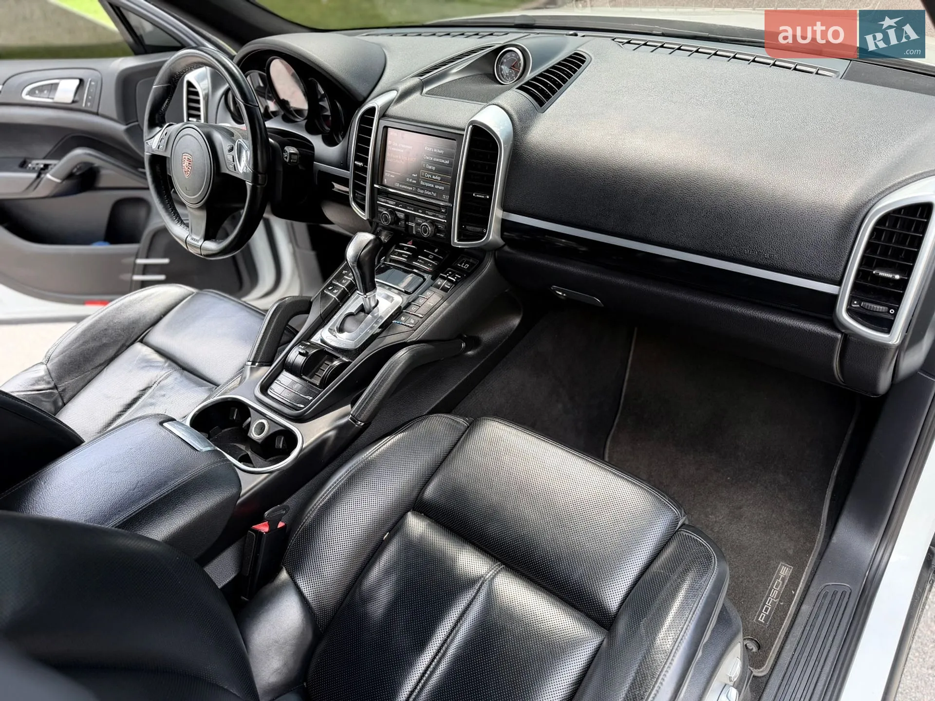 2012 Porsche Cayenne - мініатюра 18