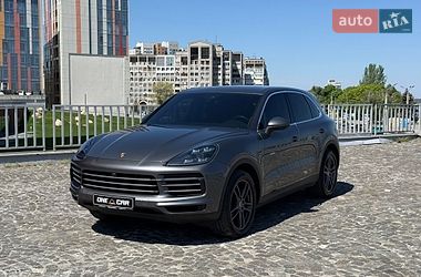 Внедорожник / Кроссовер Porsche Cayenne 2019 в Днепре