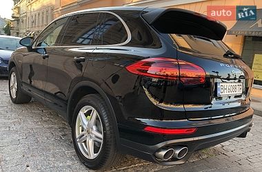 Внедорожник / Кроссовер Porsche Cayenne 2015 в Одессе