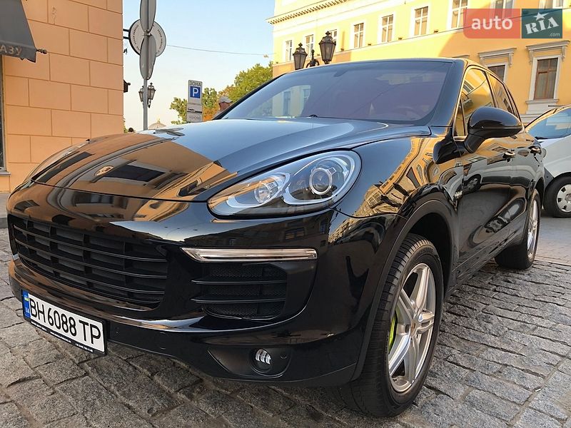 Внедорожник / Кроссовер Porsche Cayenne 2015 в Одессе
