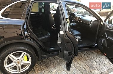 Внедорожник / Кроссовер Porsche Cayenne 2015 в Одессе