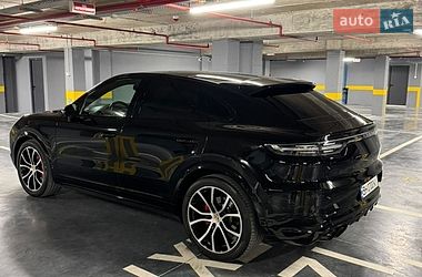 Внедорожник / Кроссовер Porsche Cayenne 2019 в Одессе