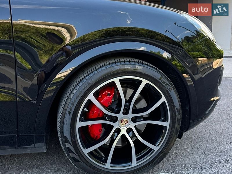 Внедорожник / Кроссовер Porsche Cayenne 2019 в Одессе