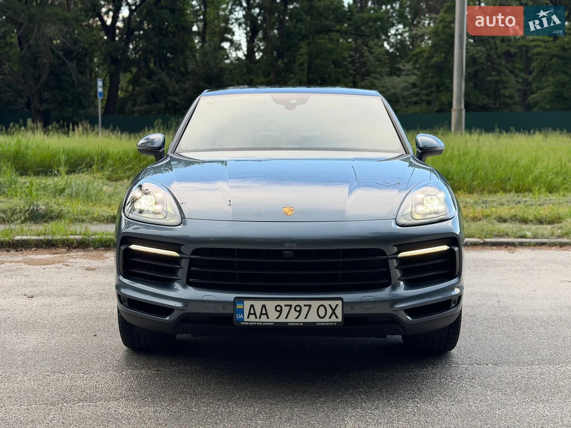 2020 Porsche Cayenne - мініатюра 3