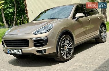 Внедорожник / Кроссовер Porsche Cayenne 2016 в Днепре