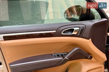 Внедорожник / Кроссовер Porsche Cayenne 2016 в Днепре