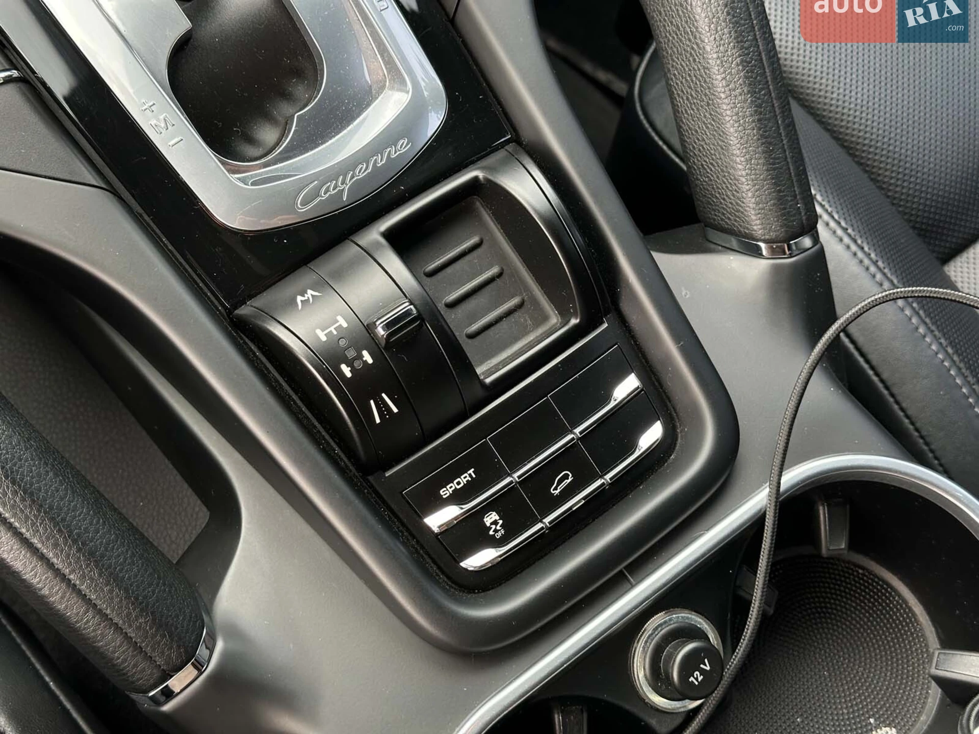 2012 Porsche Cayenne - мініатюра 33