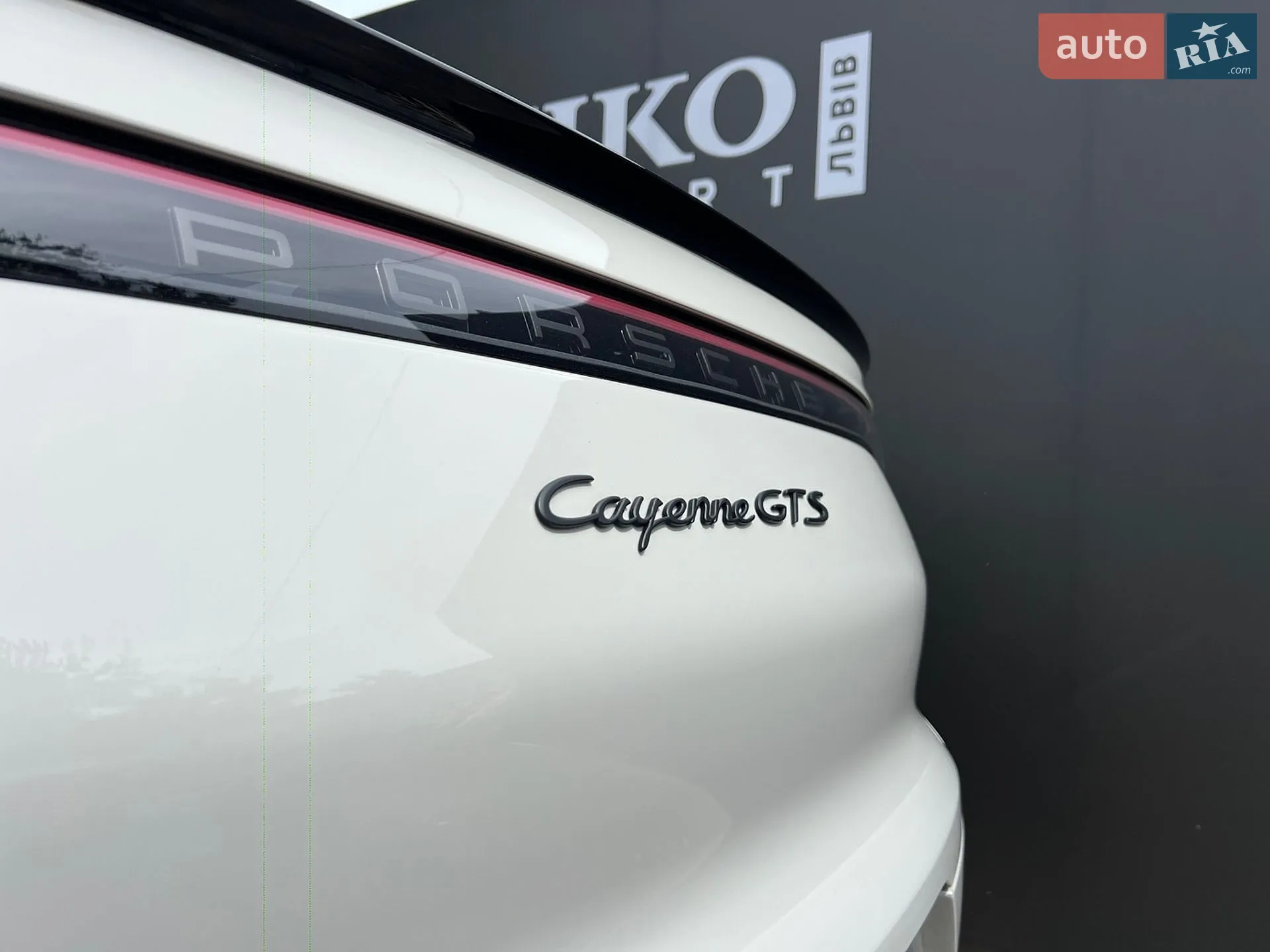 2022 Porsche Cayenne - мініатюра 8