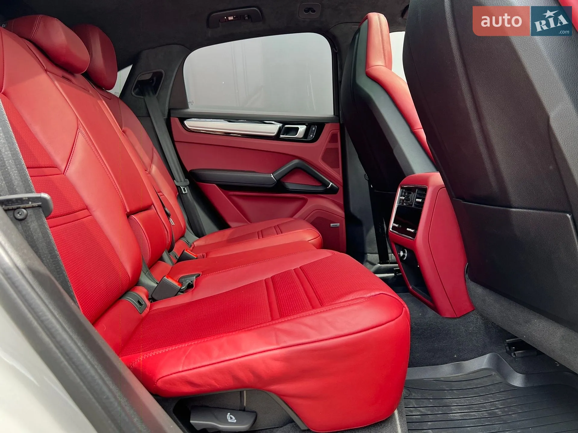 2022 Porsche Cayenne - мініатюра 27