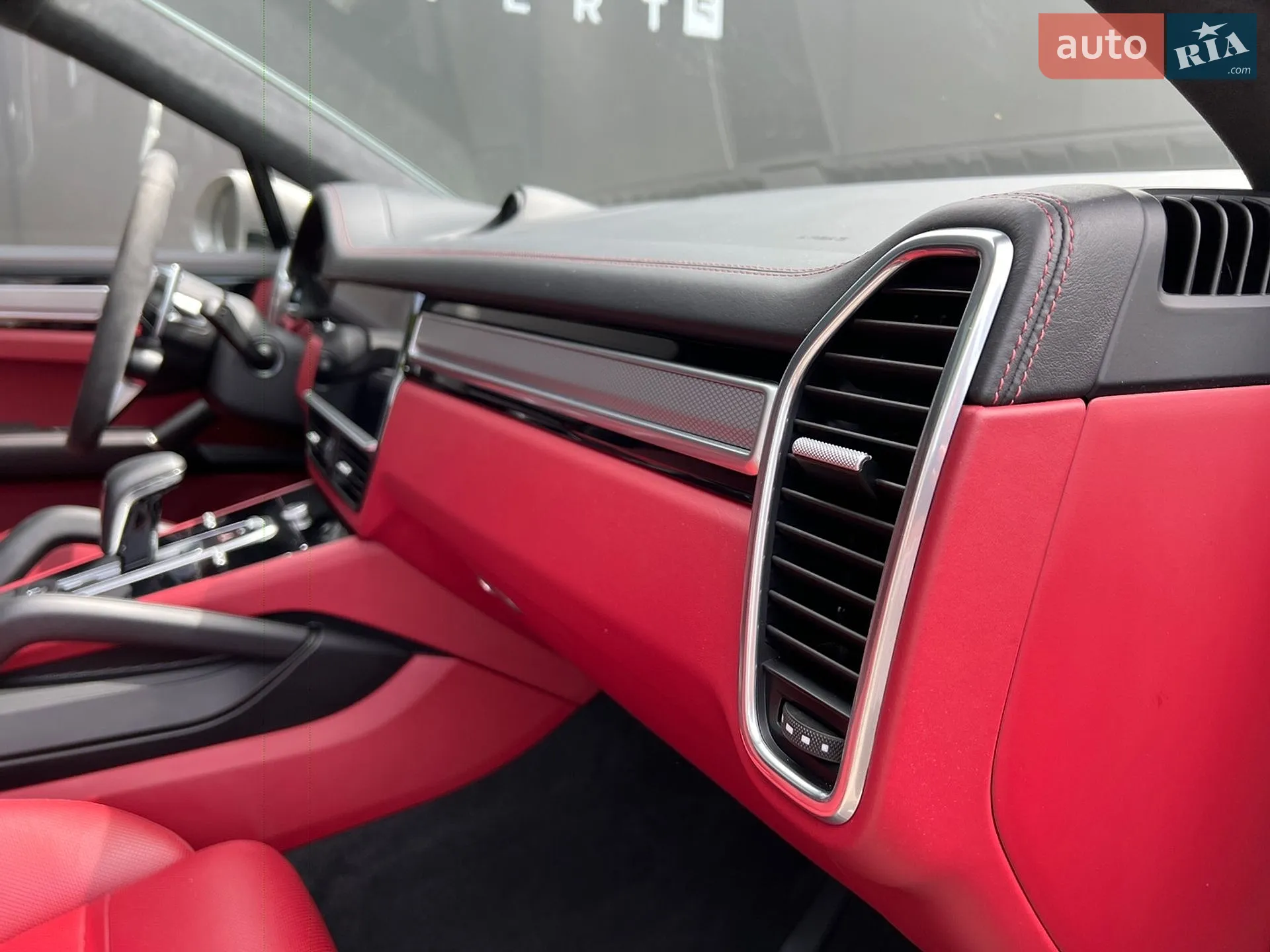 2022 Porsche Cayenne - мініатюра 29