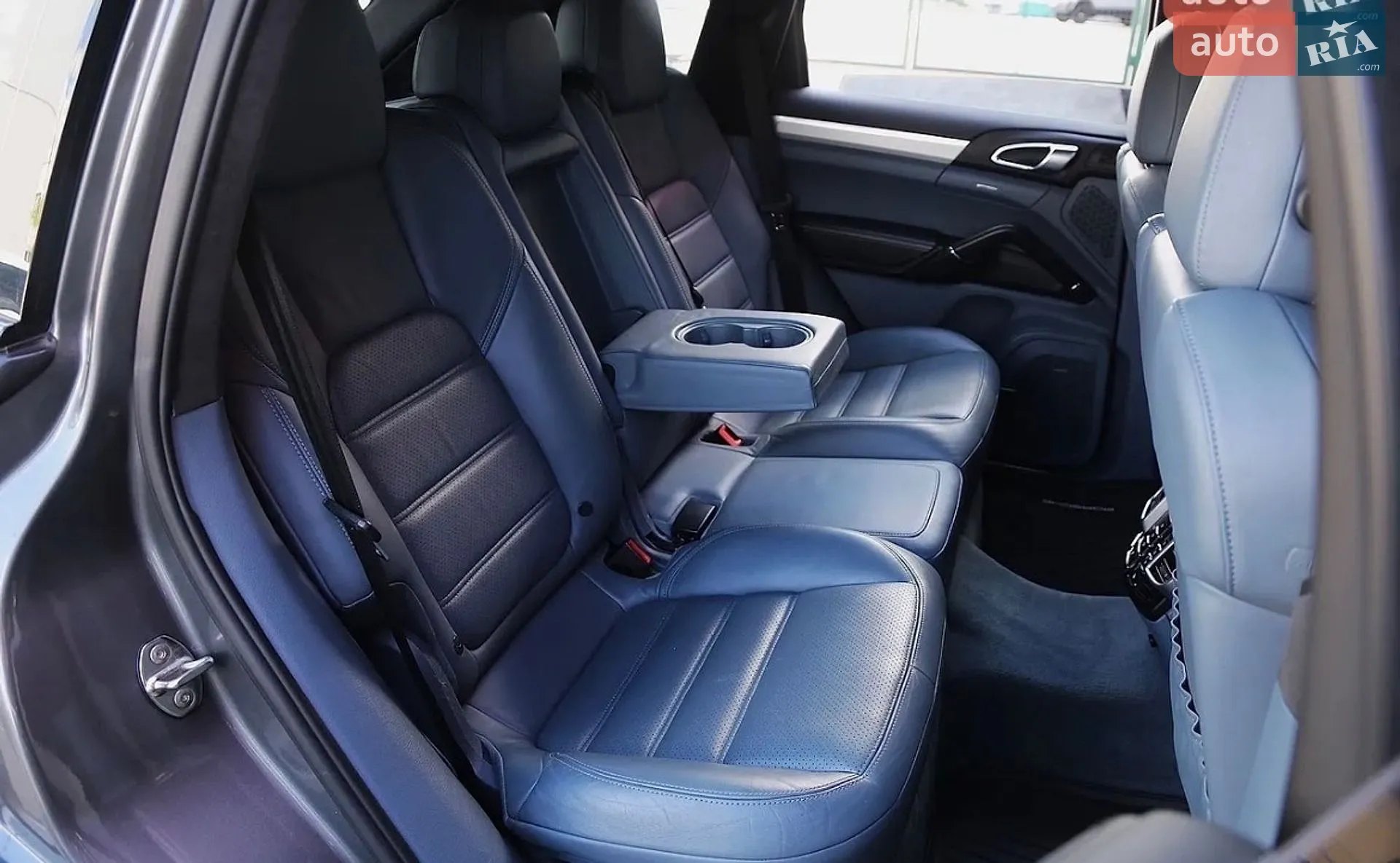 2012 Porsche Cayenne - мініатюра 12