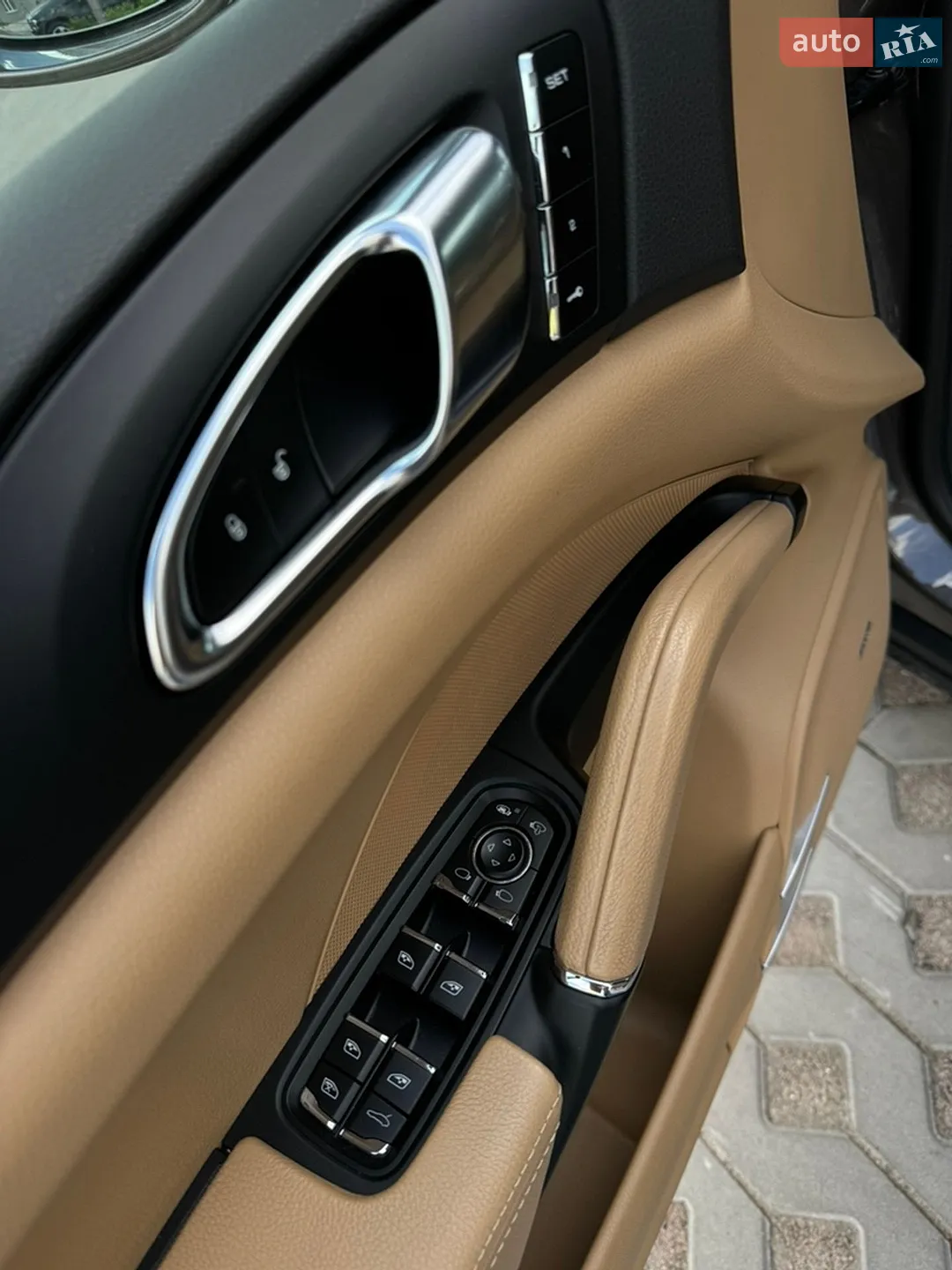 2015 Porsche Cayenne - мініатюра 17