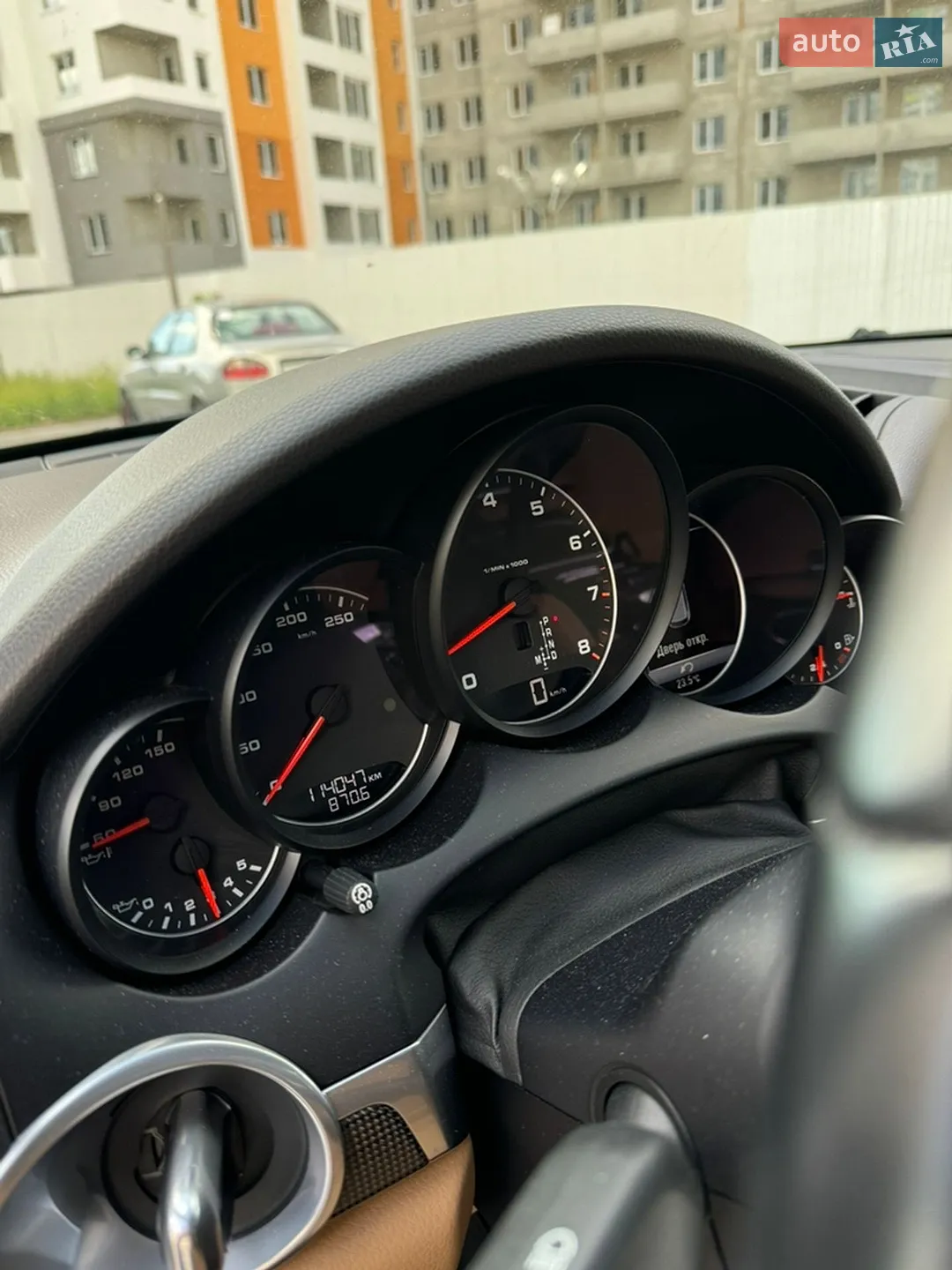 2015 Porsche Cayenne - мініатюра 26