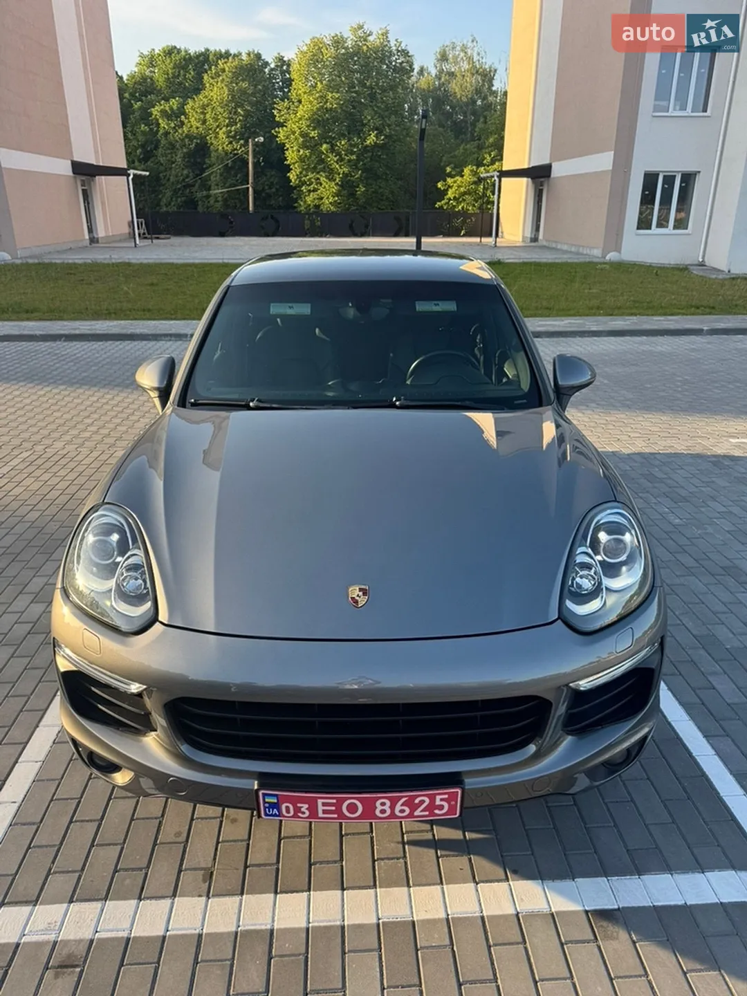 2016 Porsche Cayenne - мініатюра 2