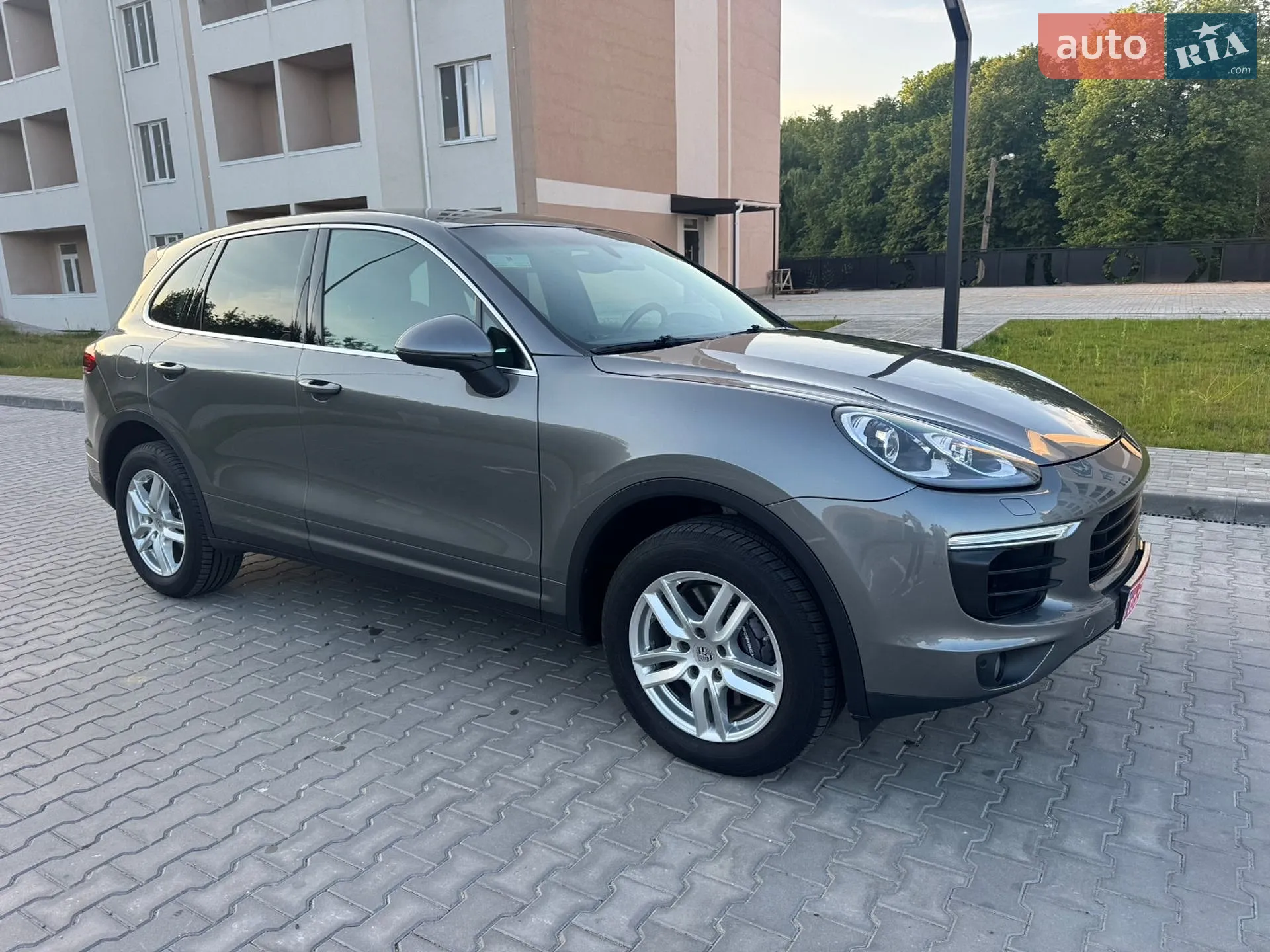 2016 Porsche Cayenne - мініатюра 17