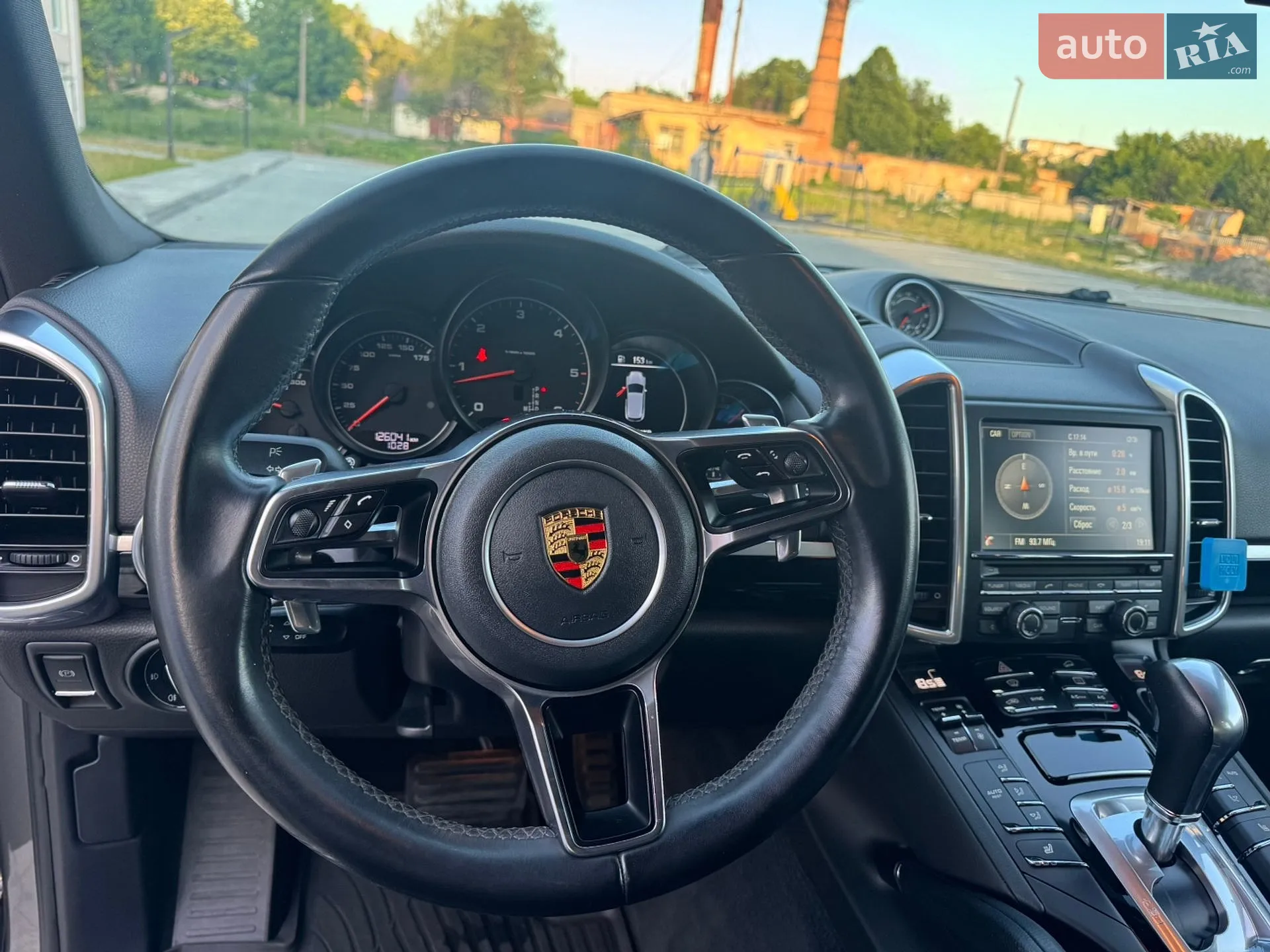 2016 Porsche Cayenne - мініатюра 21