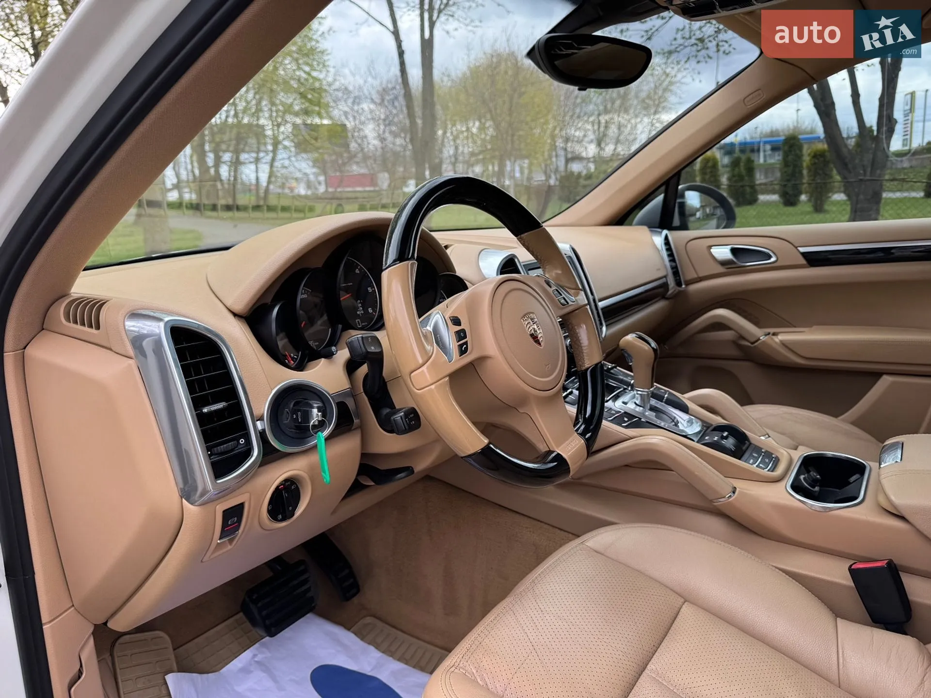 2011 Porsche Cayenne - мініатюра 20