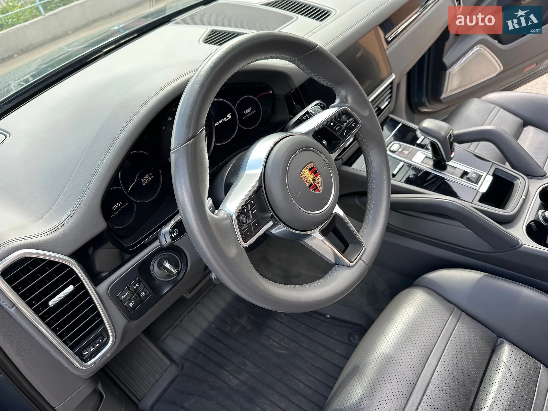 2018 Porsche Cayenne - мініатюра 16