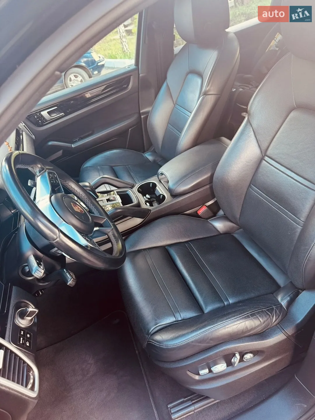 2019 Porsche Cayenne - мініатюра 13