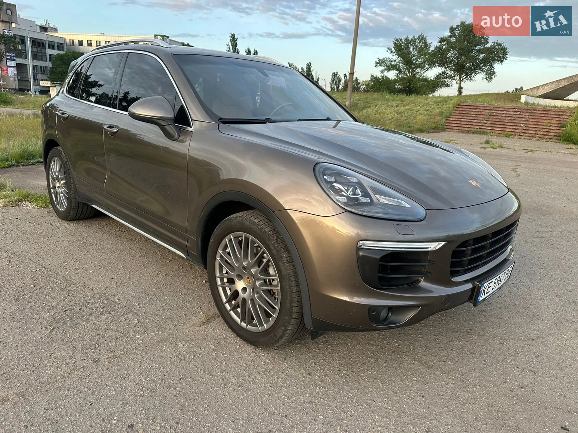2016 Porsche Cayenne - мініатюра 26