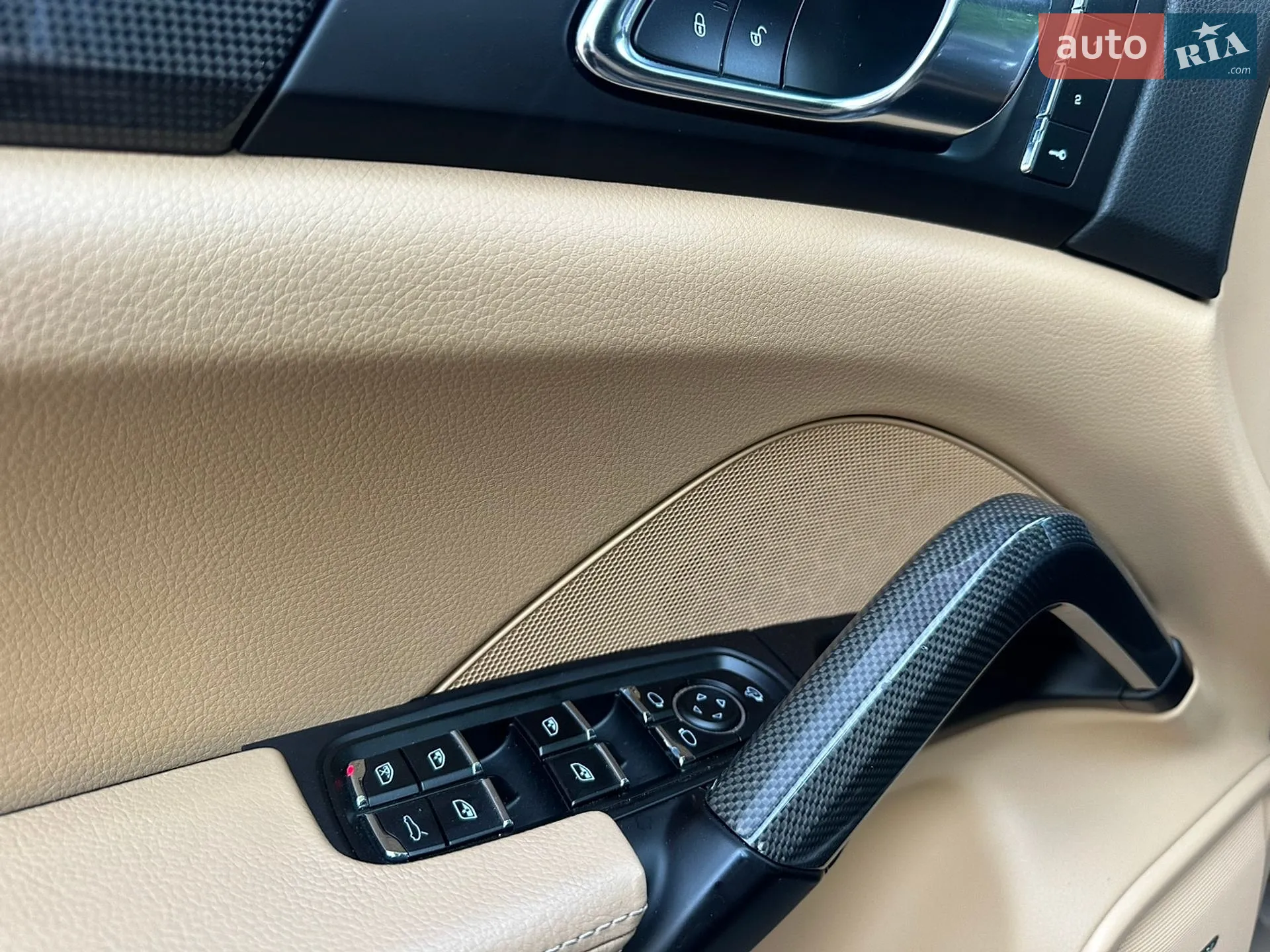 2016 Porsche Cayenne - мініатюра 40
