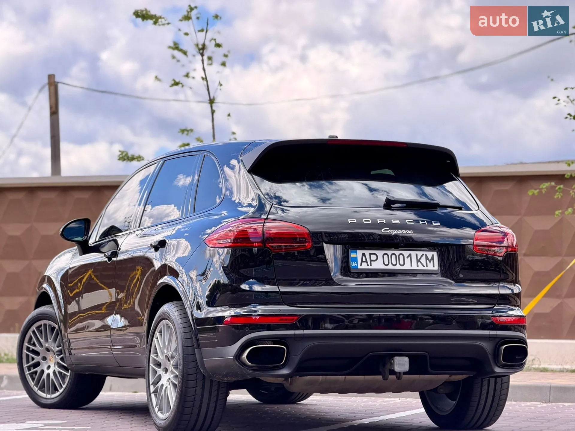 2016 Porsche Cayenne - мініатюра 2
