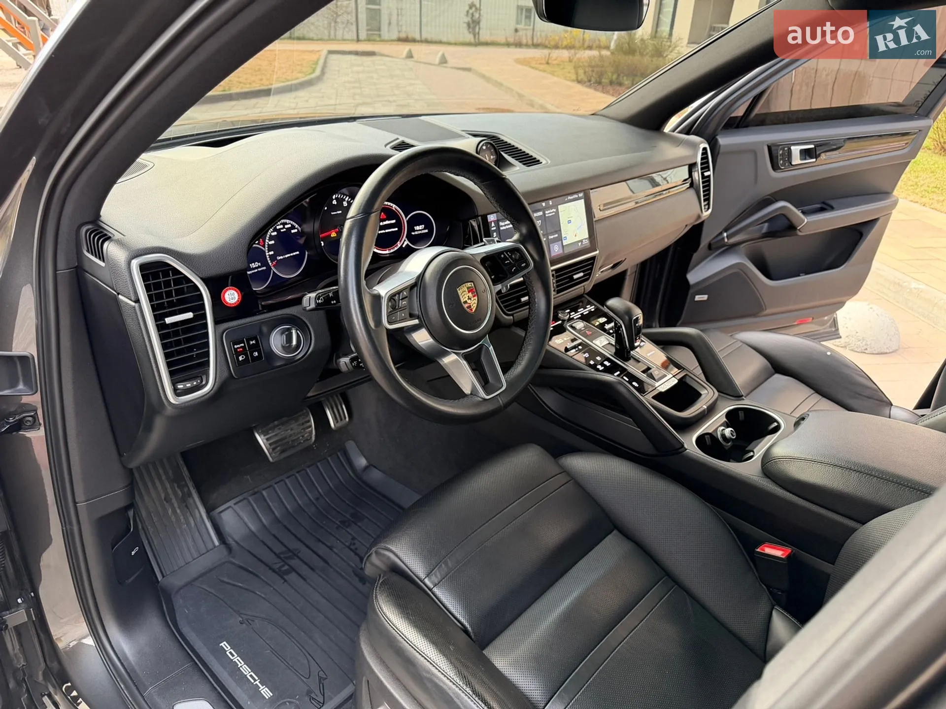 2020 Porsche Cayenne - мініатюра 17