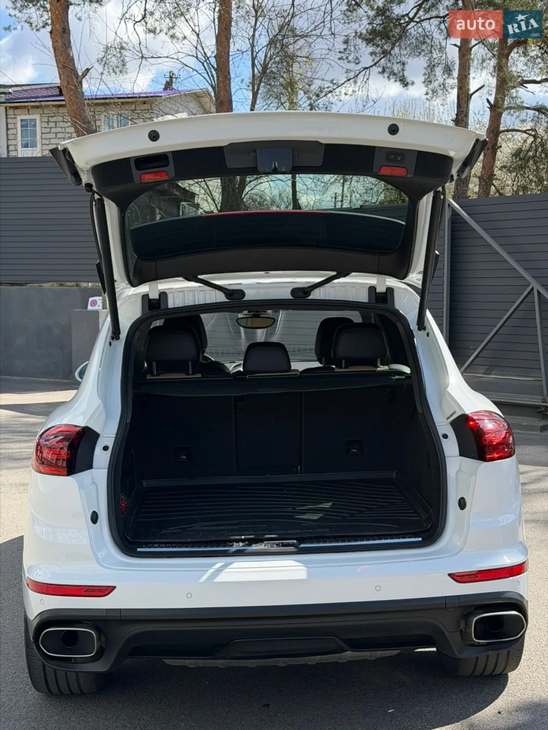 2015 Porsche Cayenne - мініатюра 10