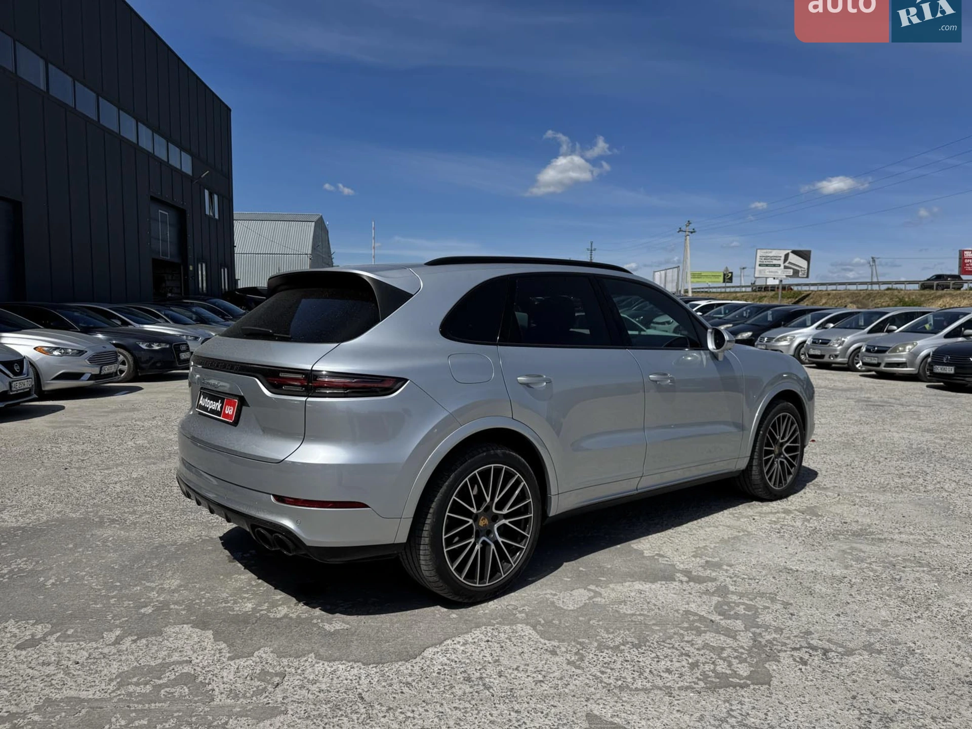 2018 Porsche Cayenne - мініатюра 21
