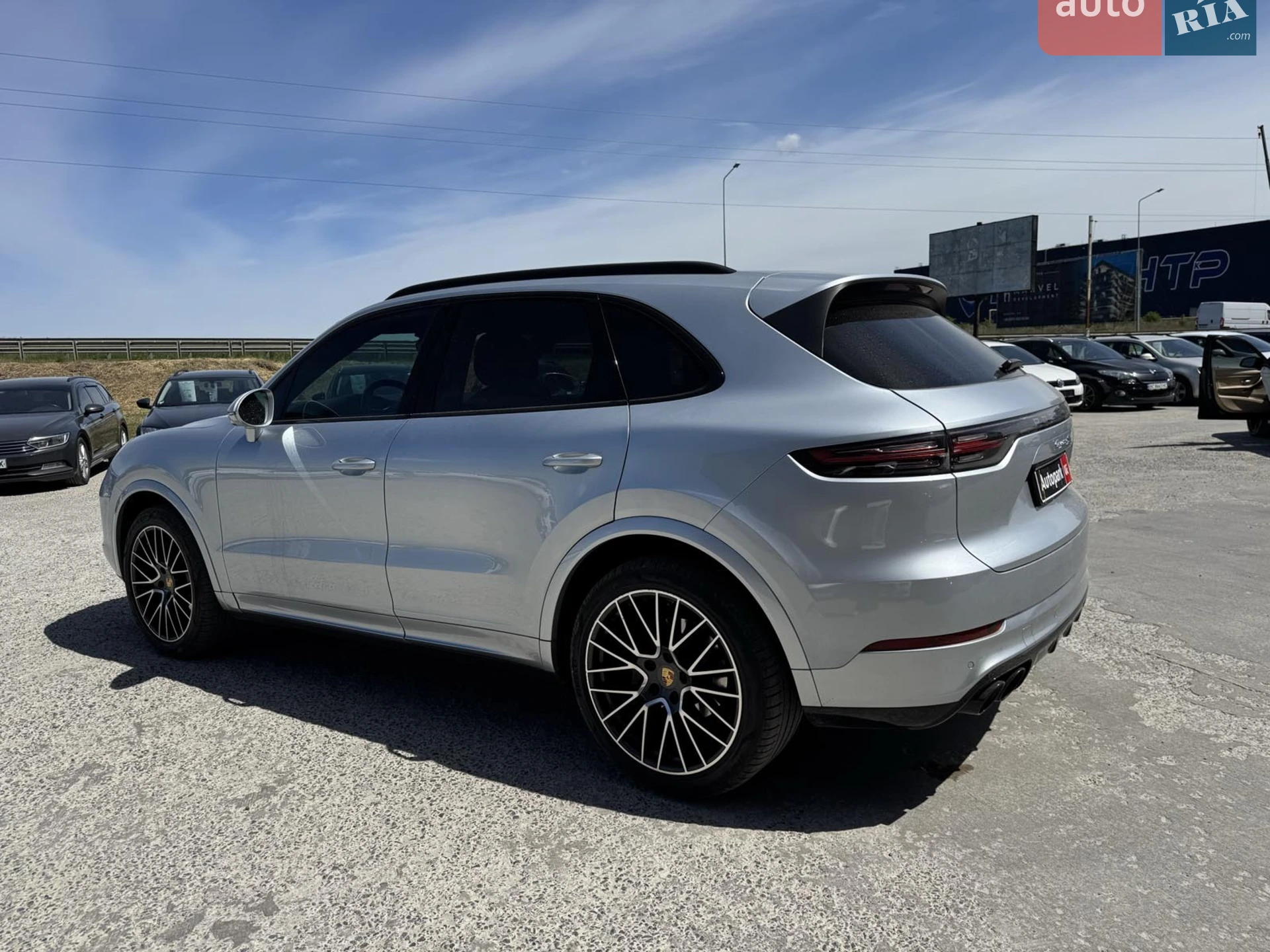 2018 Porsche Cayenne - мініатюра 12