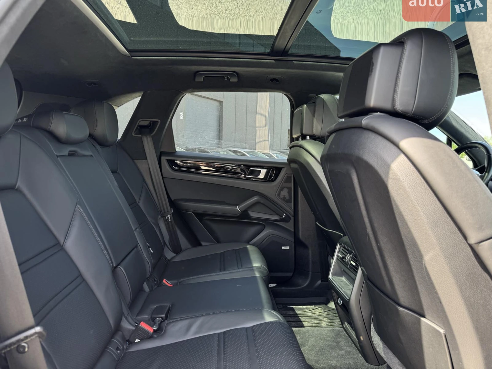 2018 Porsche Cayenne - мініатюра 34