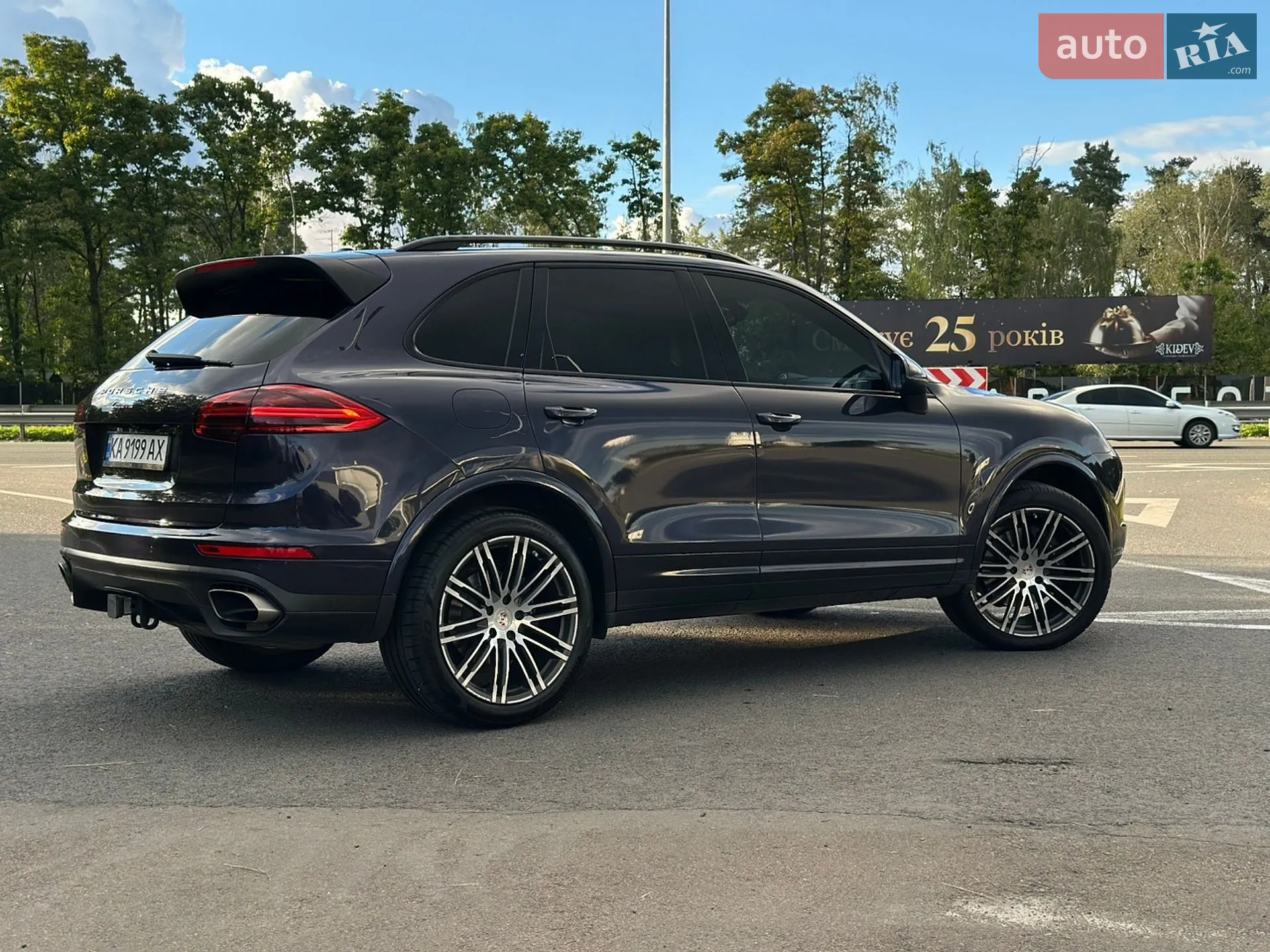 2017 Porsche Cayenne - мініатюра 7
