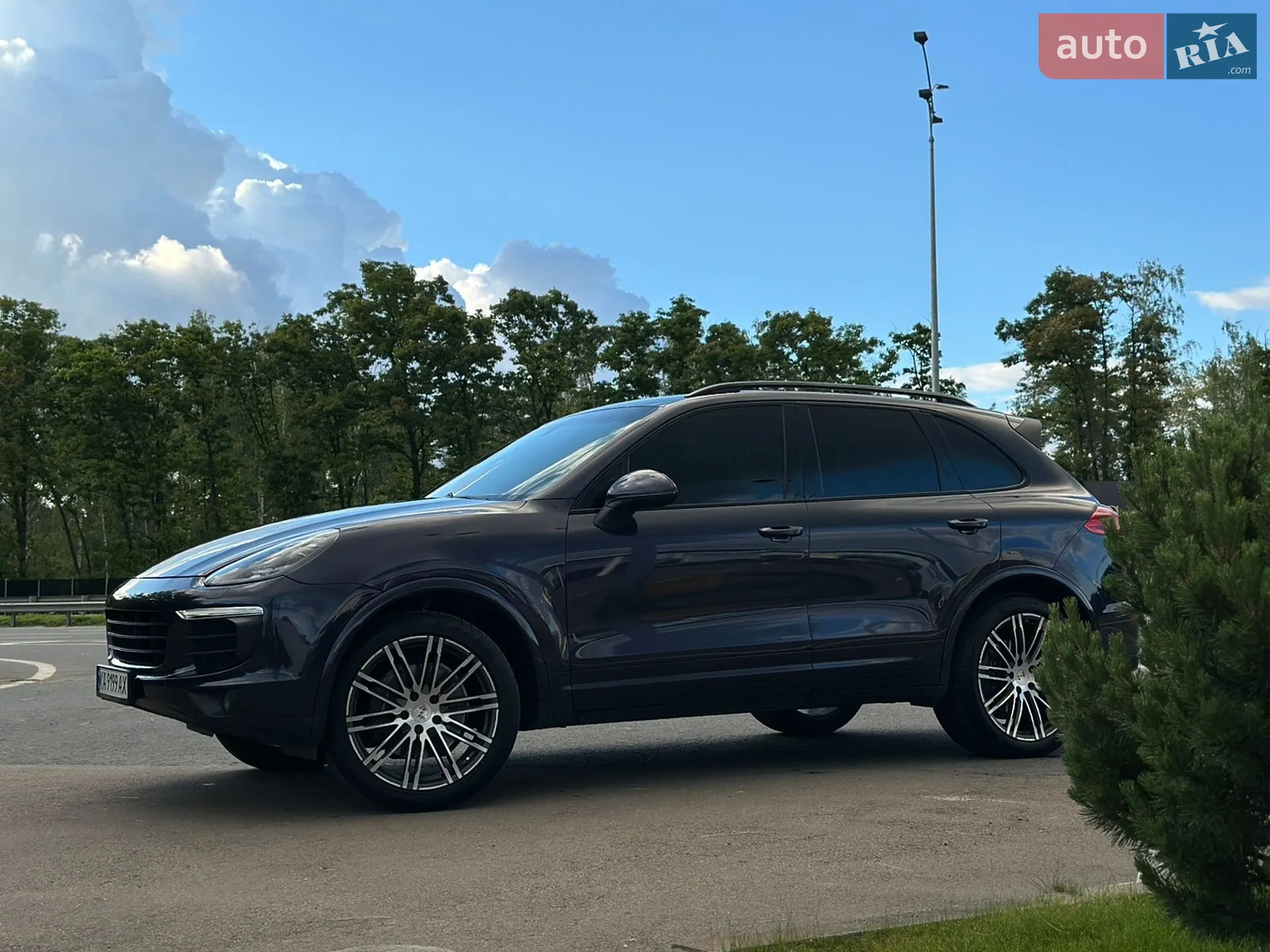 2017 Porsche Cayenne - мініатюра 9