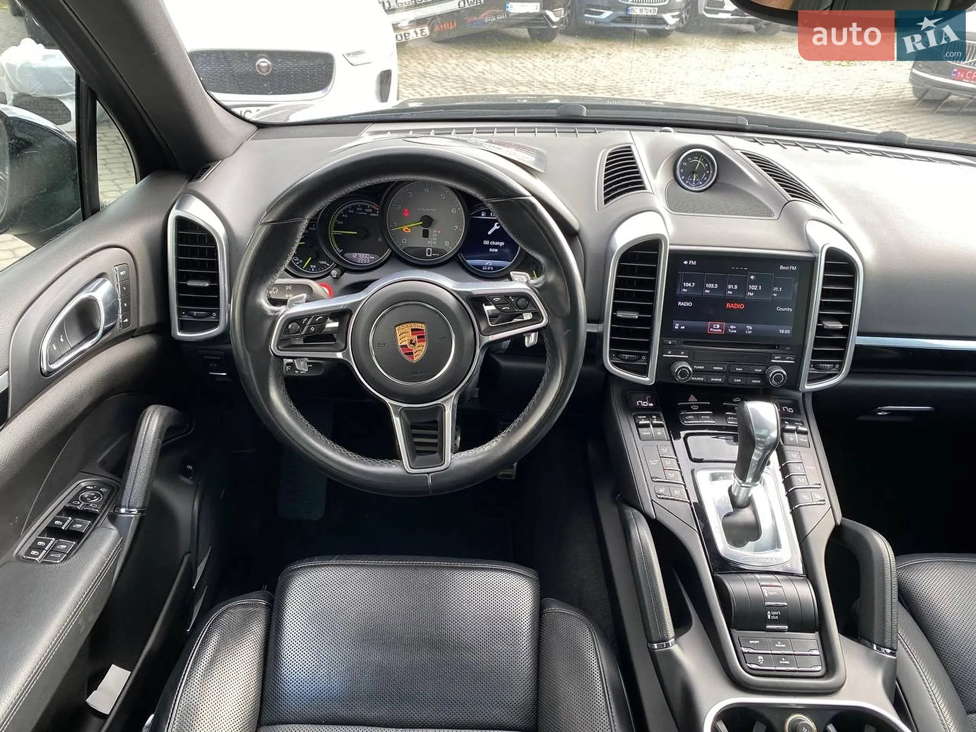 2016 Porsche Cayenne - мініатюра 9