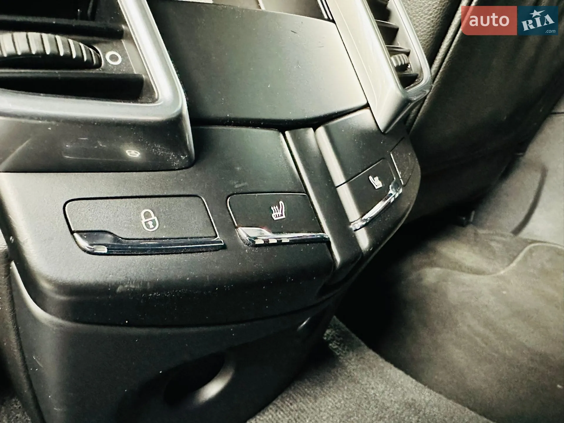 2014 Porsche Cayenne - мініатюра 27