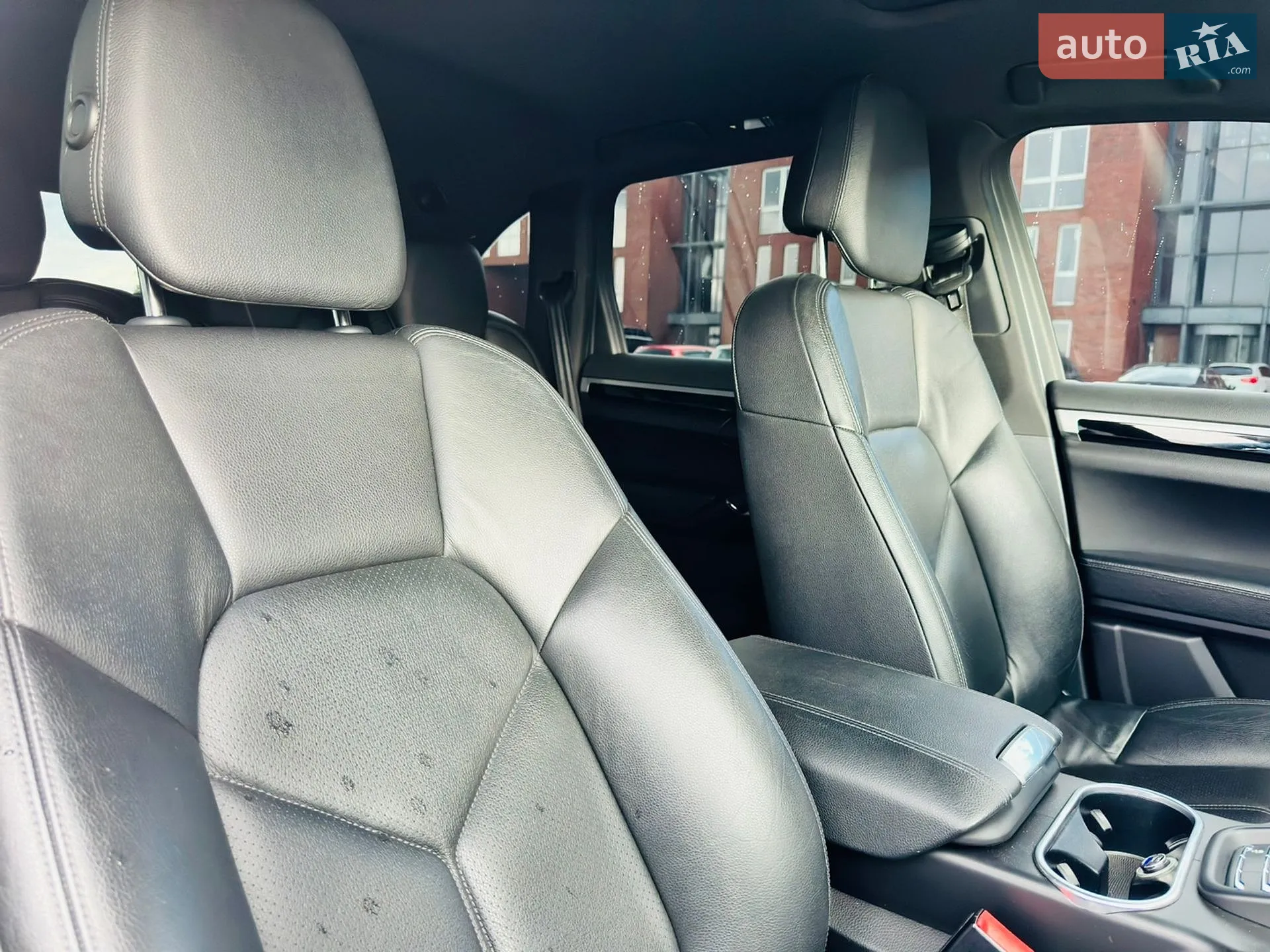 2014 Porsche Cayenne - мініатюра 36