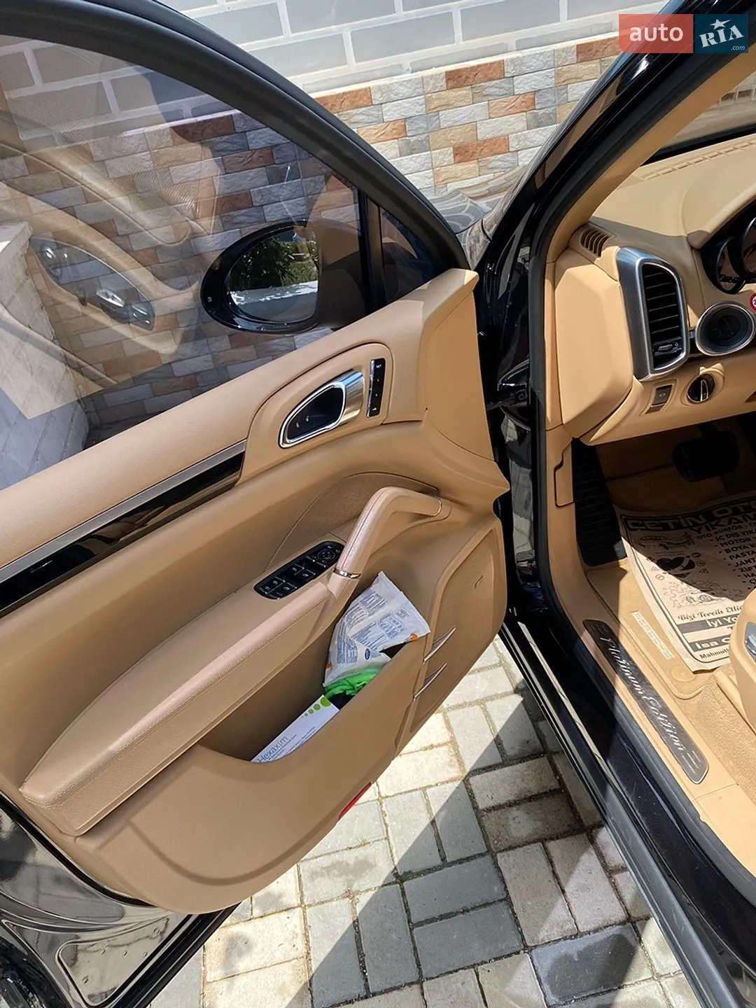 2016 Porsche Cayenne - мініатюра 8